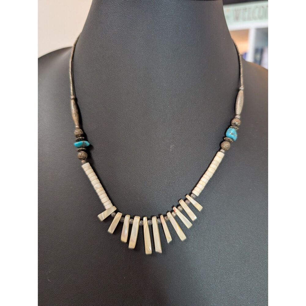 VTG Southwestern Mother of Pearl Spike Heishe Turquoise Accent Necklace